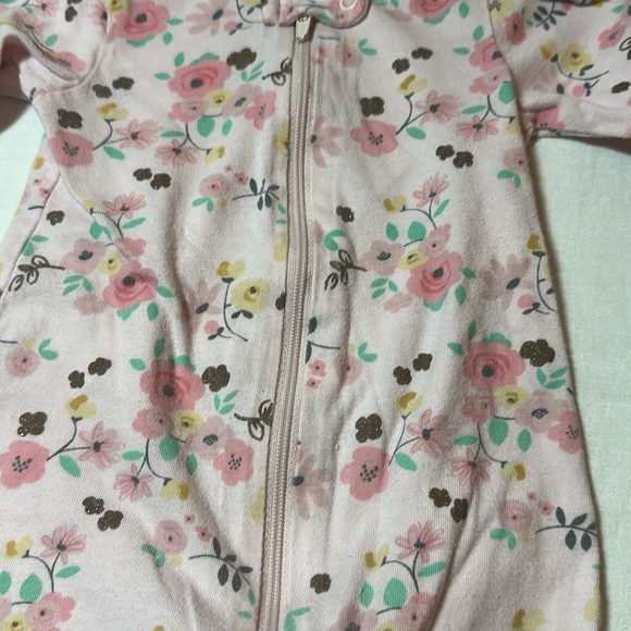 Gerber - Pink Floral Newborn baby One Piece Sleeper with Hat - Picture 3 of 5